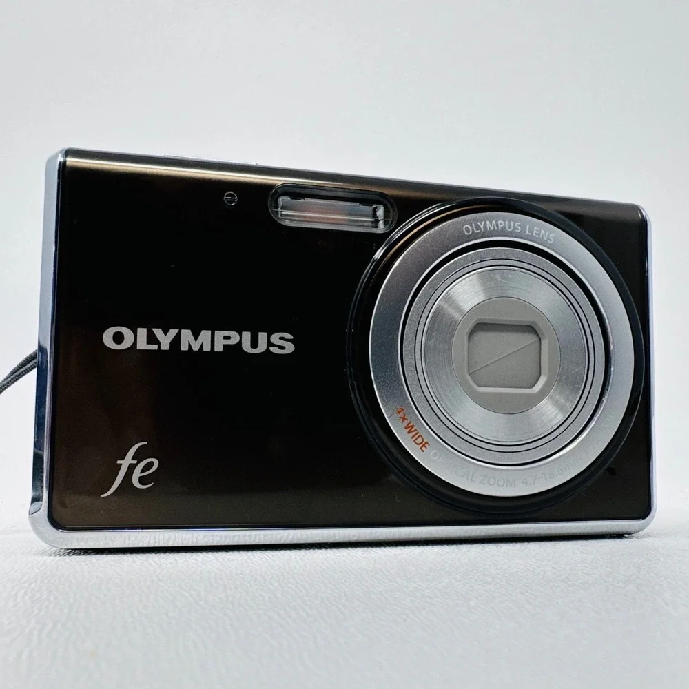 Olympus FE-4020 Digital Camera 14MP 4x Optical Zoom with Box and 8GB SDHC